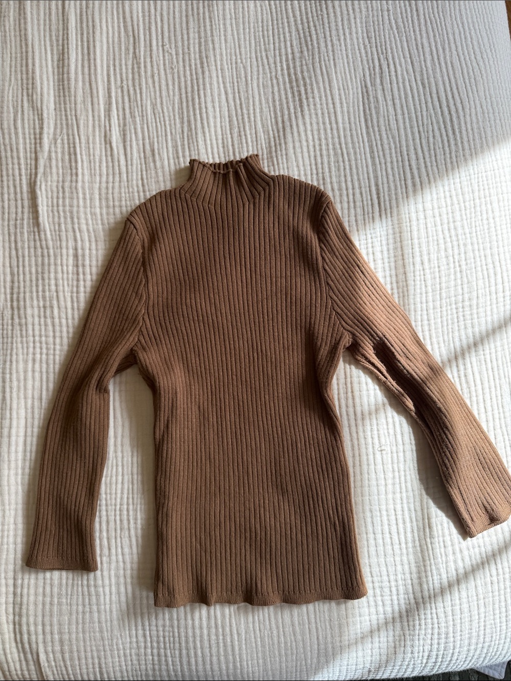 Bagatelle Collection Ribbed Turtleneck in Brown Size Small